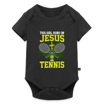 THIS GIRL RUNS ON JESUS AND TENNIS - Baby Premium Kurzarmbody - Schwarz - Vorne