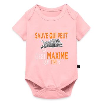 Maxime c est maxime qui tire Humour Chasseur - Body à manches courtes Premium Bébé - rose - Devant