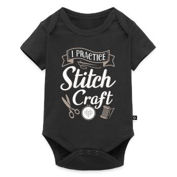 Ich übe Kreuzstich Sticken - Baby Premium Kurzarmbody - Schwarz - Vorne