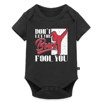 Ne vous laissez pas tromper par le chignon - Body à manches courtes Premium Bébé - noir - Devant