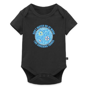 Schau mir nicht bei der Arbeit zu Lustiger Pool - Baby Premium Kurzarmbody - Schwarz - Vorne