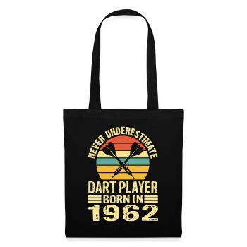 Never Underestimate Dart Player Born In 1962 - Stoffbeutel - Schwarz - Vorne