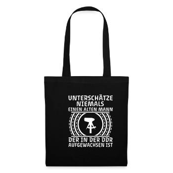 Unterschätze niemals einen alten Mann aus der DDR - Stoffbeutel - Schwarz - Vorne