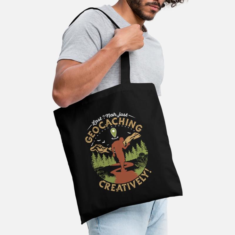 Perdu? Non, il s’agit simplement de géocaching de manière créative ! Sac en tissu