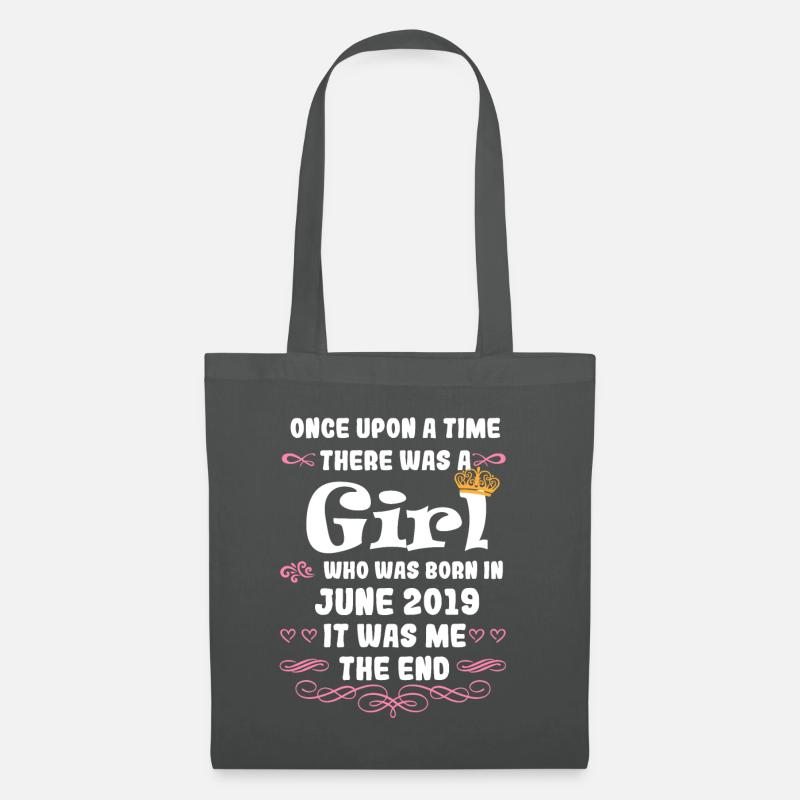 Es war einmal ein Mädchen. Juni 2019 Geburtstag - Stoffbeutel - Graphite