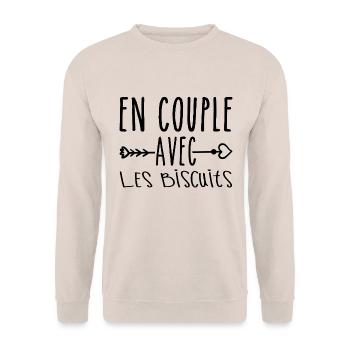 En Couple avec Biscuits, cadeau Fans de Biscuits - Sweat-shirt Unisexe - sable - Devant - Alina (178cm) & Michal (187cm)