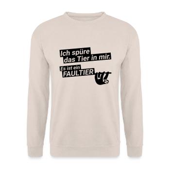 spüre das Tier in mir ein Faultier Spruch lustig - Unisex Pullover - Sand - Vorne - Alina (178cm) & Michal (187cm)