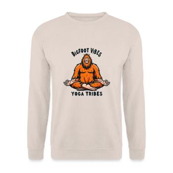 Yoga Bigfoot: Find Your Inner Peace - Unisex Pullover - Sand - Vorne - Alina (178cm) & Michal (187cm)