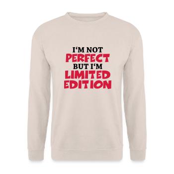 I'm not perfect, but I'm limited edition - Unisex Pullover - Sand - Vorne - Alina (178cm) & Michal (187cm)