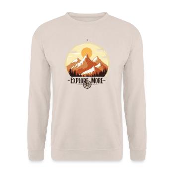 T-Shirt – Abenteuerlust trifft auf minimalistische - Unisex Pullover - Sand - Vorne - Alina (178cm) & Michal (187cm)