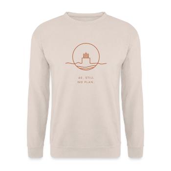 40. Geburtstagsgeschenk – 40. Immer noch kein Plan. - Unisex Pullover - Sand - Vorne - Alina (178cm) & Michal (187cm)