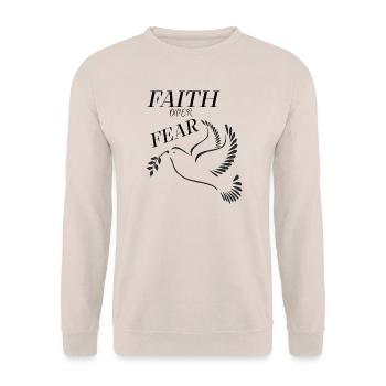 Glaube über Angst, sei mutig - Unisex Pullover - Sand - Vorne - Alina (178cm) & Michal (187cm)