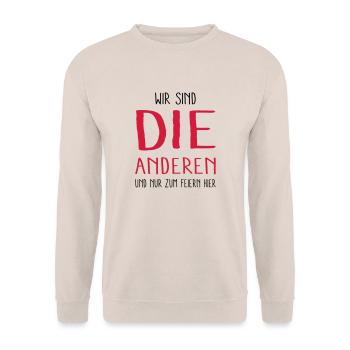 - die anderen - - Unisex Pullover - Sand - Vorne - Alina (178cm) & Michal (187cm)