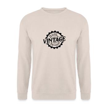 Made in 1973 Vintage Birthday Sayings - Unisex Sweatshirt - sand - Front - Alina (178cm) & Michal (187cm)