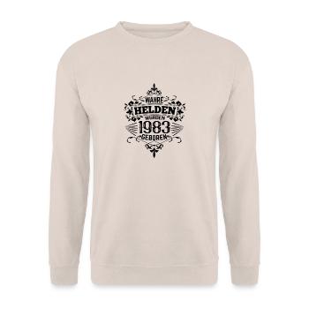 Wahre Helden wurden 1983 geboren - Unisex Pullover - Sand - Vorne - Alina (178cm) & Michal (187cm)