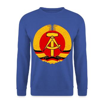 Aufkleber Wappen DDR Ostdeutschland Wappen DDR - Unisex Pullover - Royalblau - Vorne - Alina (178cm) & Michal (187cm)