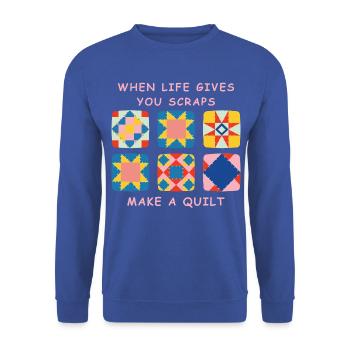 Wenn das Leben dir Fetzen gibt, mach einen Quilt - Unisex Pullover - Royalblau - Vorne - Alina (178cm) & Michal (187cm)