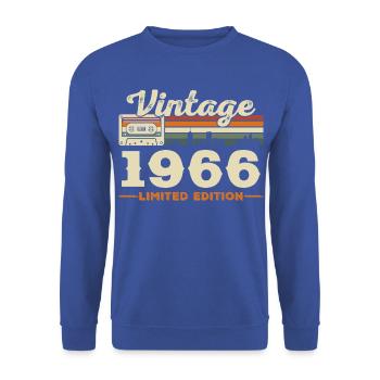 1966 Vintage Retro Geburtstagsgeschenk - Unisex Pullover - Royalblau - Vorne - Alina (178cm) & Michal (187cm)