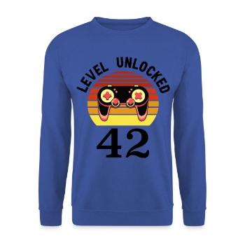 Level 42 unlocked 42 Birthday 42 years old - Unisex Sweatshirt - royal blue - Front - Alina (178cm) & Michal (187cm)