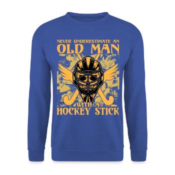 Never underestimate a old man rides a Motorcycle - Unisex Pullover - Royalblau - Vorne - Alina (178cm) & Michal (187cm)