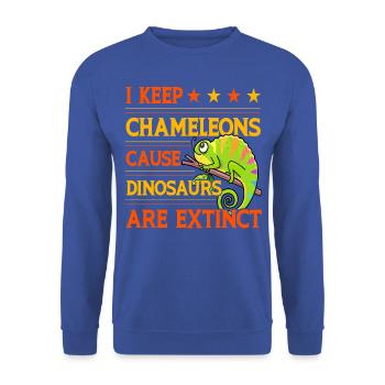 I keep Chameleons cause Dinosaurs are extinct - Unisex Pullover - Royalblau - Vorne - Alina (178cm) & Michal (187cm)