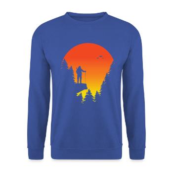 Hikers on a rocky outcrop - Nature - Unisex Sweatshirt - royal blue - Front - Alina (178cm) & Michal (187cm)
