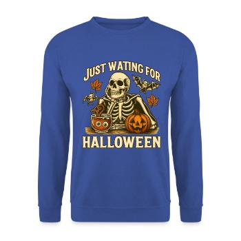 Skelett wartet auf Halloween Design - Unisex Pullover - Royalblau - Vorne - Alina (178cm) & Michal (187cm)