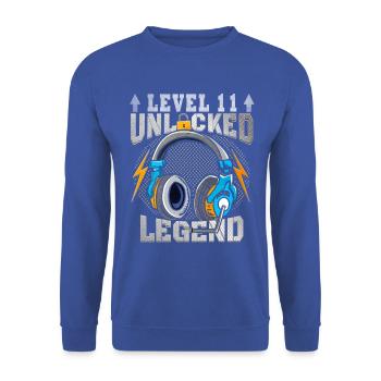 Level 11 Unlocked Legend - Unisex Pullover - Royalblau - Vorne - Alina (178cm) & Michal (187cm)