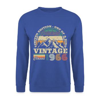 1966 Vintage Retro Geburtstagsgeschenk - Unisex Pullover - Royalblau - Vorne - Alina (178cm) & Michal (187cm)