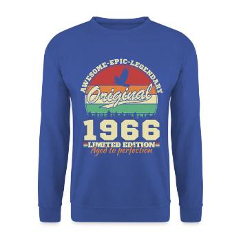 1966 Vintage Retro Geburtstagsgeschenk - Unisex Pullover - Royalblau - Vorne - Alina (178cm) & Michal (187cm)