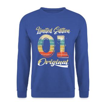 23 Years Birthday Vintage 2001 Limited Edition - Unisex Sweatshirt - royal blue - Front - Alina (178cm) & Michal (187cm)
