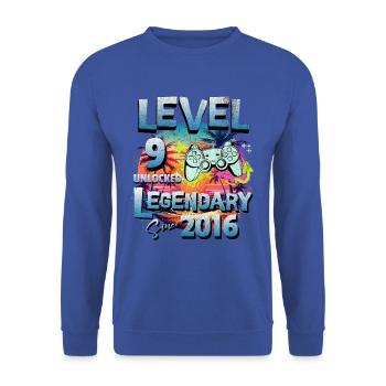 Level 9 Freigeschaltet seit 2016 Geburtstag - Unisex Pullover - Royalblau - Vorne - Alina (178cm) & Michal (187cm)