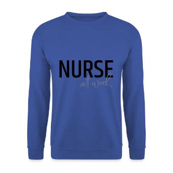 Nurse at work - Unisex Pullover - Royalblau - Vorne - Alina (178cm) & Michal (187cm)