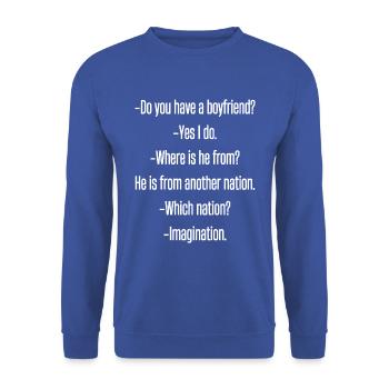 Tik Tok Viral - Boyfriend from another nation - Unisex Pullover - Royalblau - Vorne - Alina (178cm) & Michal (187cm)