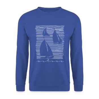 Ostsee-Segler (Sehnsuchtsort-Meer-Edition) - Unisex Pullover - Royalblau - Vorne - Alina (178cm) & Michal (187cm)