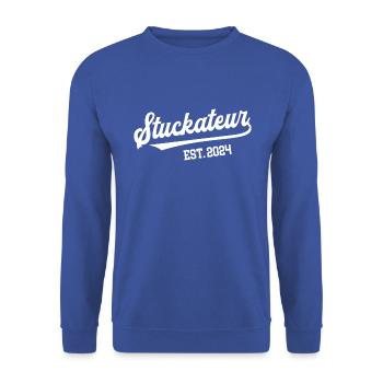 Stuckateur 2024 Ausbildung Prüfung Stukateur Azubi - Unisex Pullover - Royalblau - Vorne - Alina (178cm) & Michal (187cm)