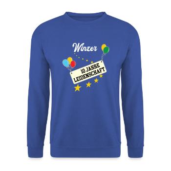 Winzer 10 jähriges Jubiläum Weingut 10 Jahre Wein - Unisex Pullover - Royalblau - Vorne - Alina (178cm) & Michal (187cm)