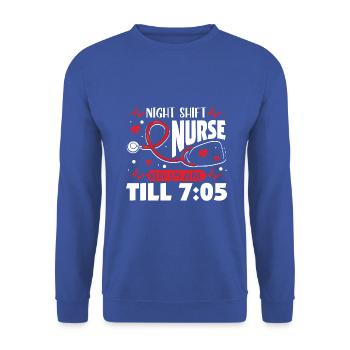 Night Shift Nurse Keep Em Alive Till 7 05 - Unisex Pullover - Royalblau - Vorne - Alina (178cm) & Michal (187cm)