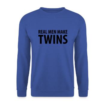 Real Men make Twins - Unisex Pullover - Royalblau - Vorne - Alina (178cm) & Michal (187cm)