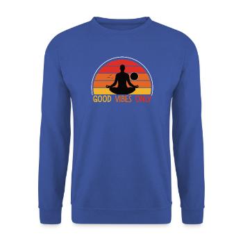 Meditativer Sonnenuntergang mit Yoga Silhouette - Unisex Pullover - Royalblau - Vorne - Alina (178cm) & Michal (187cm)