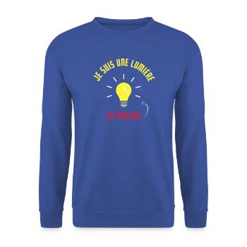 Ich bin ein Licht - Unisex Pullover - Royalblau - Vorne - Alina (178cm) & Michal (187cm)