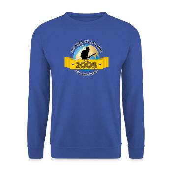 20. Geburtstag Rocking this planet since 12/2005 - Unisex Pullover - Royalblau - Vorne - Alina (178cm) & Michal (187cm)