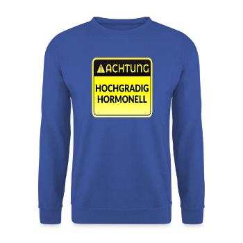 ACHTUNG HORMONE WECHSELJAHRE - Unisex Pullover - Royalblau - Vorne - Alina (178cm) & Michal (187cm)
