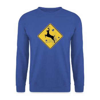 Deer Crossing Sign with Bullet Holes Funny Hunting - Unisex Pullover - Royalblau - Vorne - Alina (178cm) & Michal (187cm)