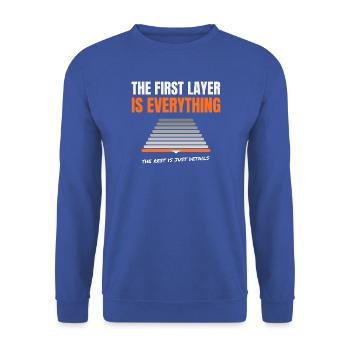 Die erste Schicht ist alles - Unisex Pullover - Royalblau - Vorne - Alina (178cm) & Michal (187cm)