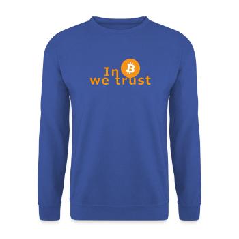 In Bitcoin we trust - Krypto Nerds Investor Börse - Unisex Pullover - Royalblau - Vorne - Alina (178cm) & Michal (187cm)