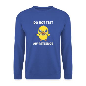 Grumpy Duckling: Geduld zum Testen - Unisex Pullover - Royalblau - Vorne - Alina (178cm) & Michal (187cm)