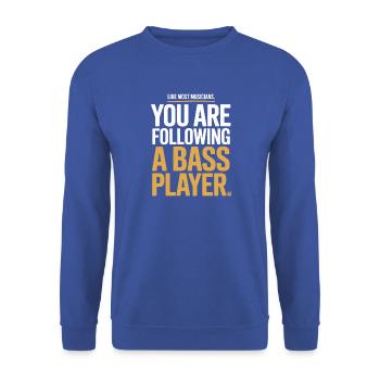 Bassist Following A Bass Player Band Bassspieler - Unisex Pullover - Royalblau - Vorne - Alina (178cm) & Michal (187cm)