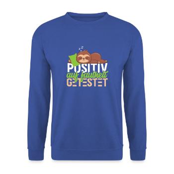 Positiv auf Faulheit – Faultier - Unisex Pullover - Royalblau - Vorne - Alina (178cm) & Michal (187cm)