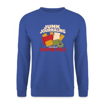 Junk Journal Junk Journaling Ephemera Liebhaber - Unisex Pullover - Royalblau - Vorne - Alina (178cm) & Michal (187cm)